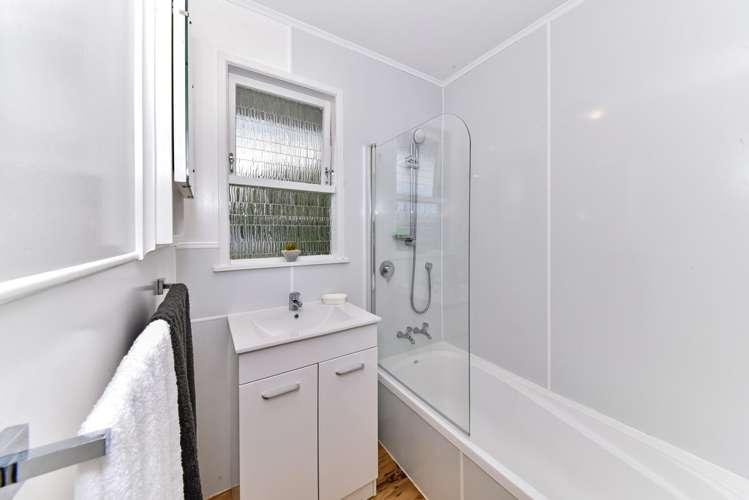 23 Gainsborough Street Manurewa_11