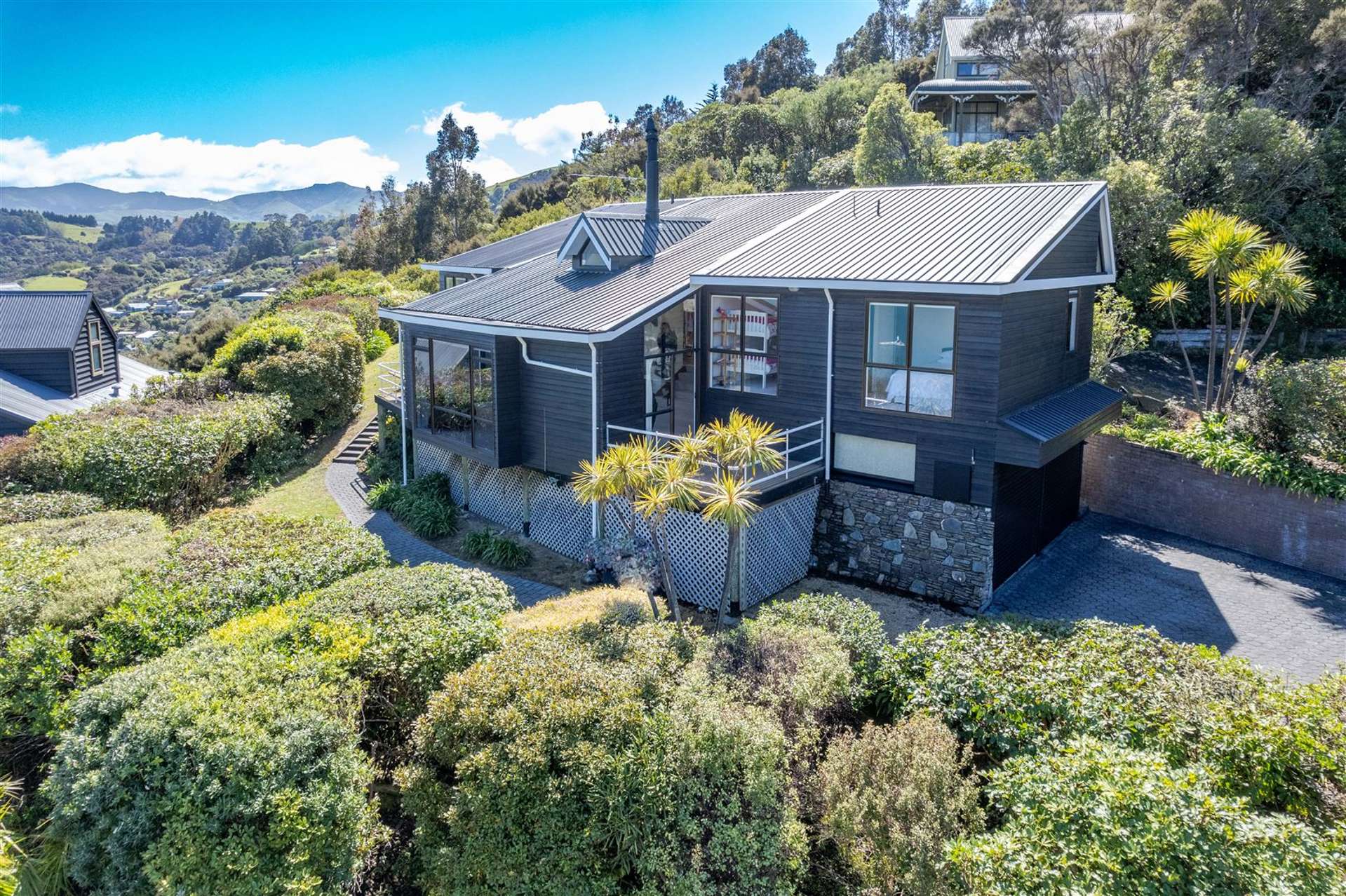 13 Settlers Hill Akaroa_0