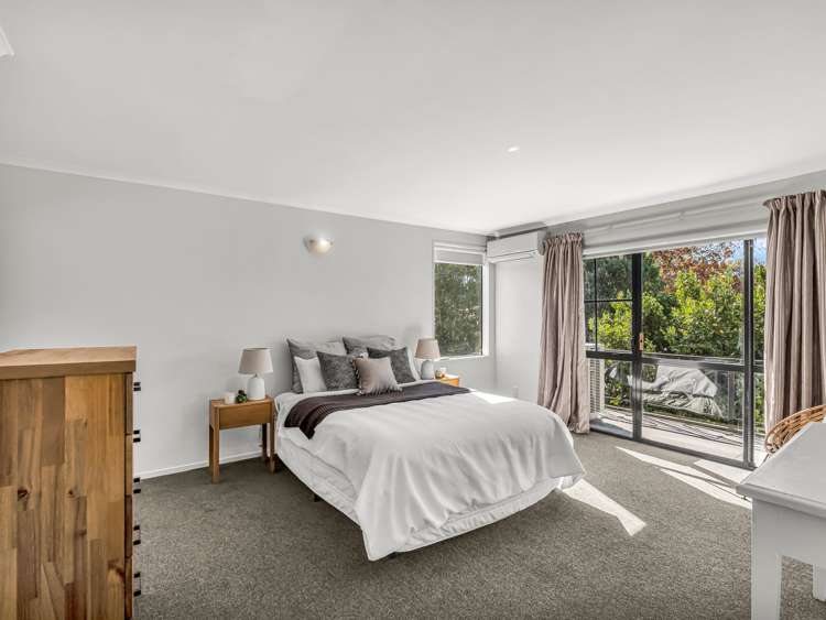 64 Karnak Crescent Russley_16