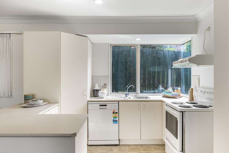 43 Donald Street Stanmore Bay_16