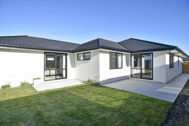 3 Woodford Avenue Woodend_1