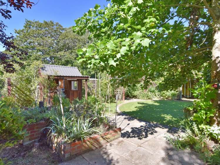 1679 Cust Road Cust_16