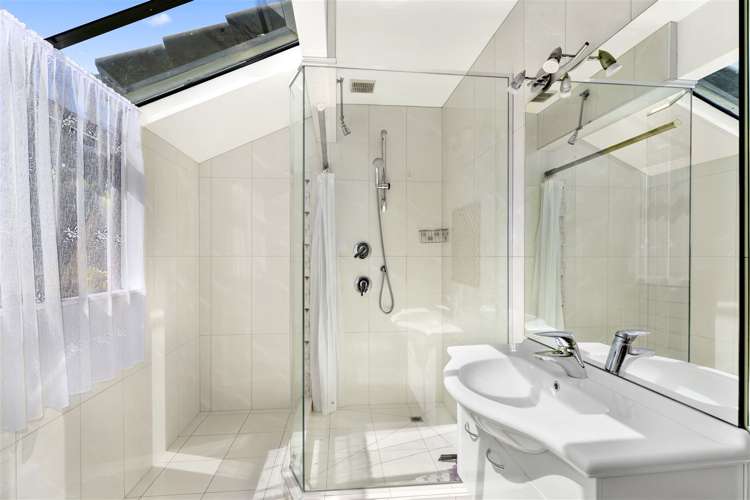 12 Belvedere Grove Rangatira Park_10