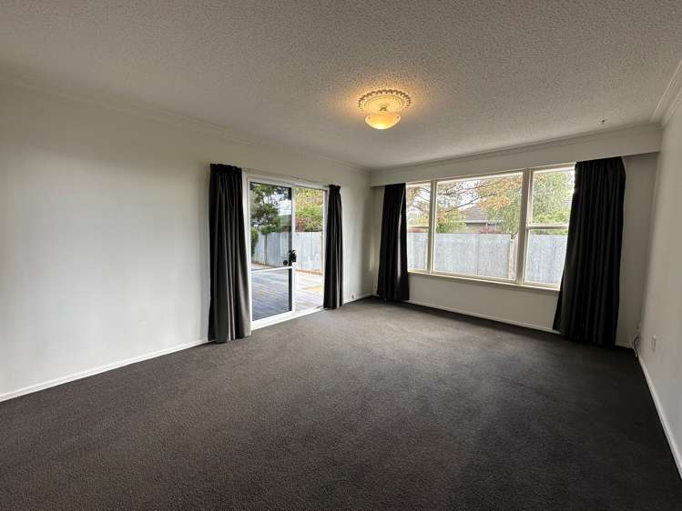 178 Shortland Street Aranui_10