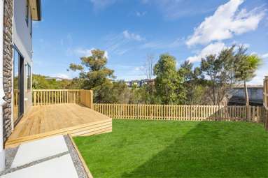 16 Hughs Way_4