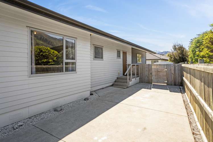 7 Myles Way Lower Shotover_28