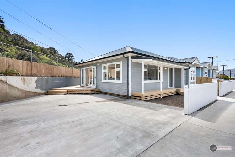 39a Riddlers Crescent Petone_20