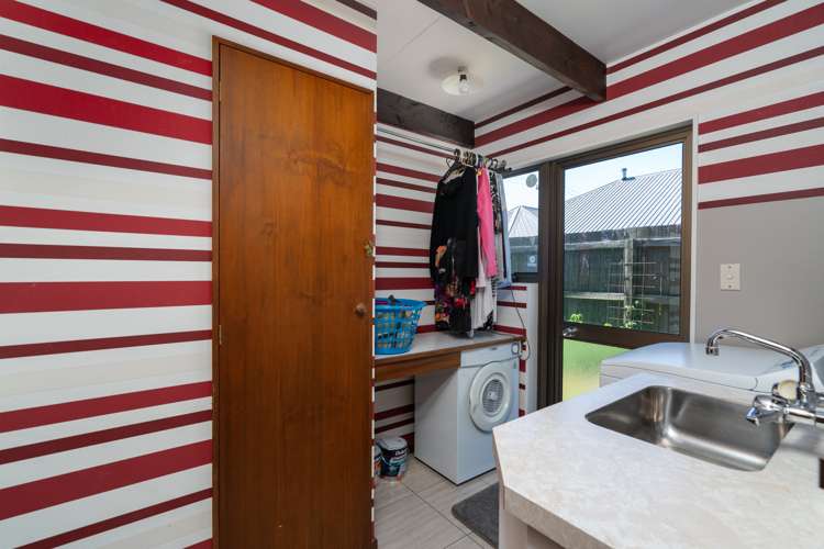 2/15 Mere Road Taupo_14