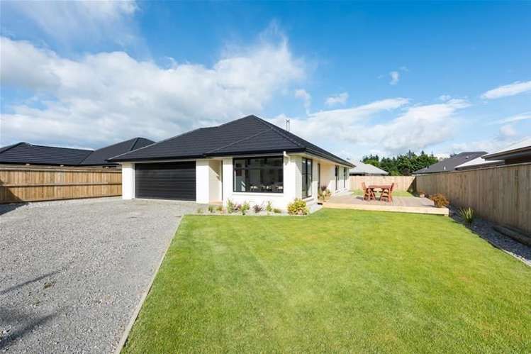 12 Rifle Range Place Witherlea_17