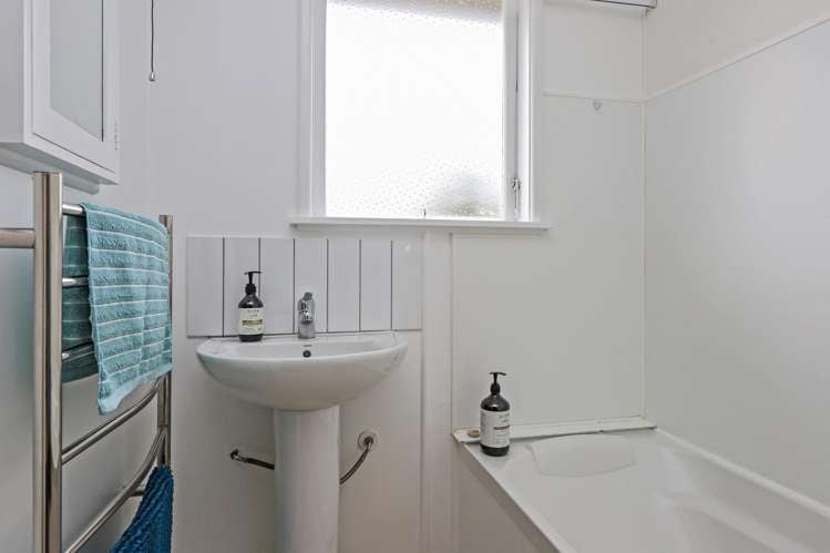 21a Elliott Crescent Havelock North_14