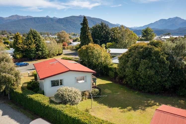 39 Mackinnon Loop Te Anau_17