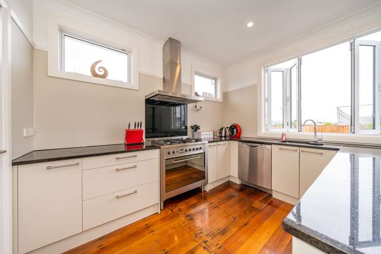 22 Bouverie Street Petone_5