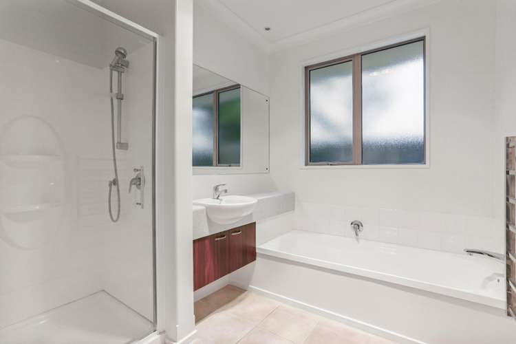 54 Pentecost Road 11353_16