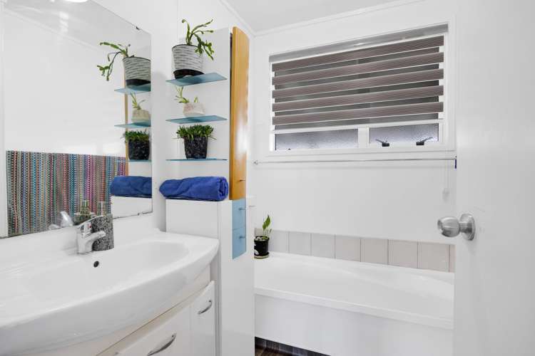 10A Cloten Road Stratford_11