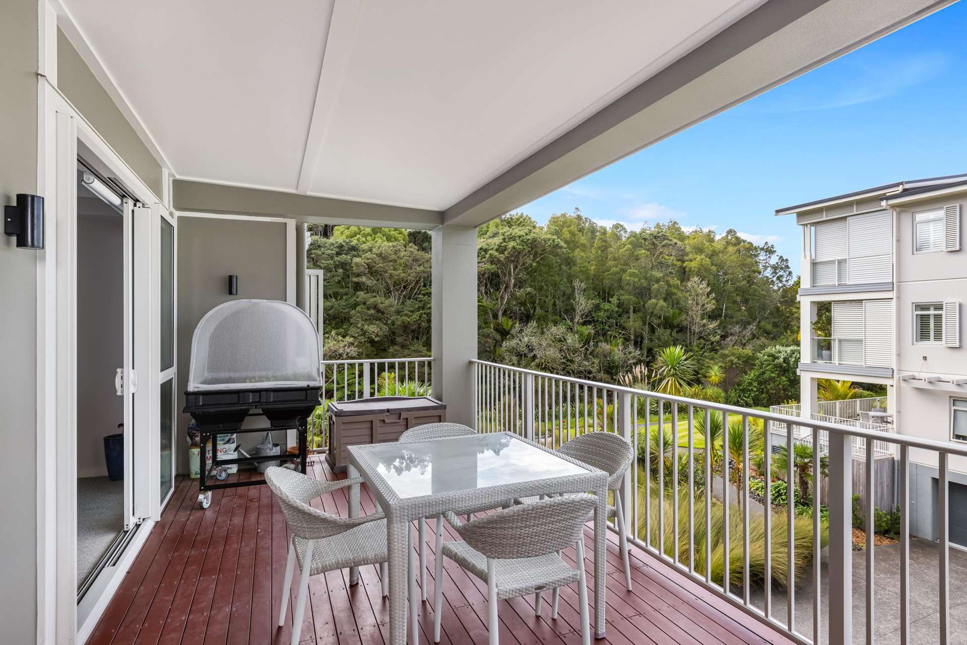 30 Eaves Bush Parade Orewa_0