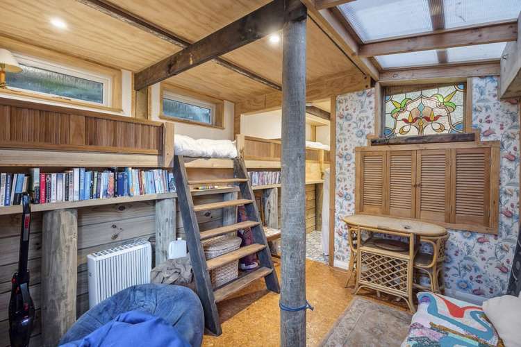 2 Bacon Street Broad Bay_17