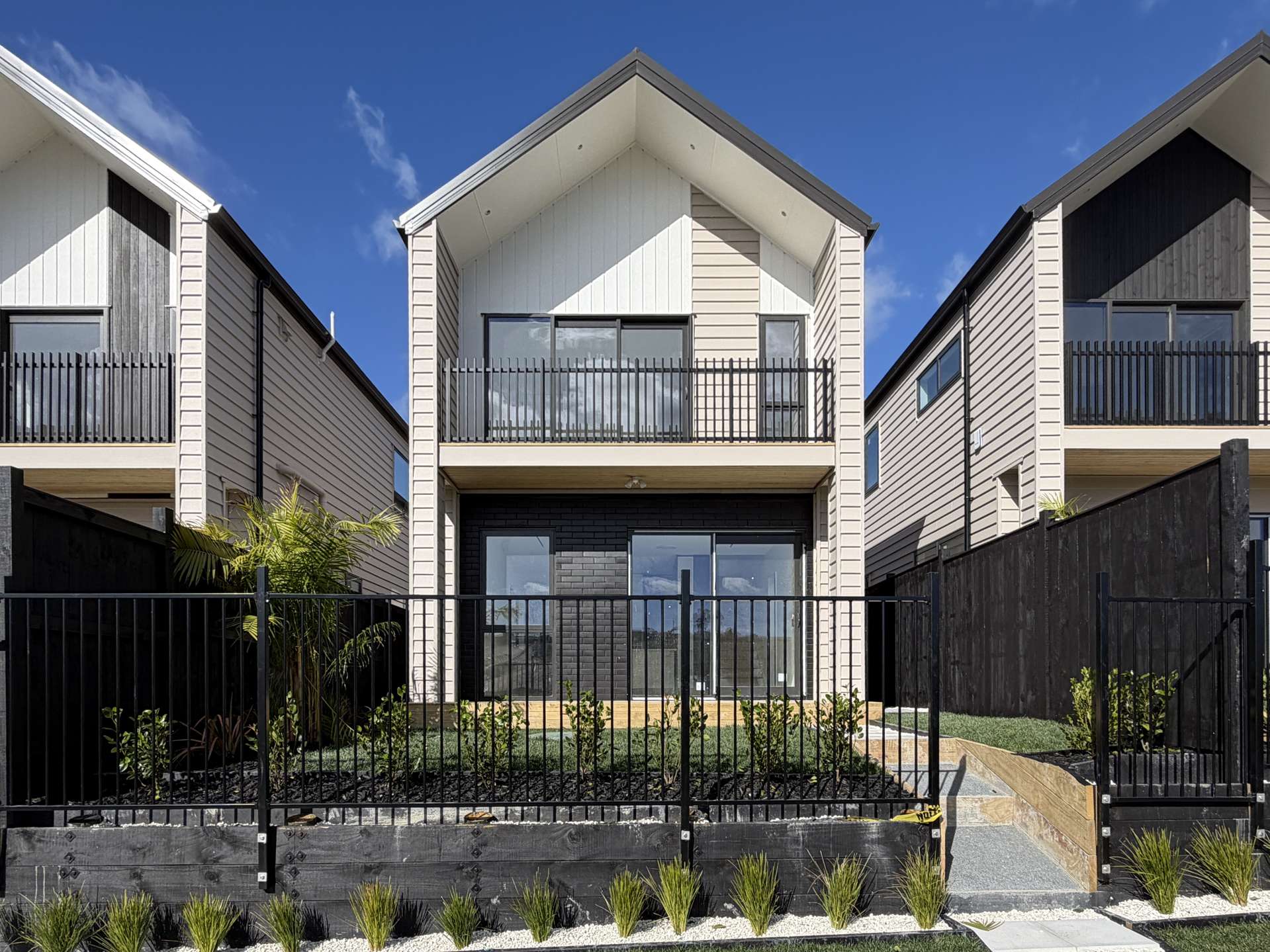 327 Te Taruna Drive Milldale_0