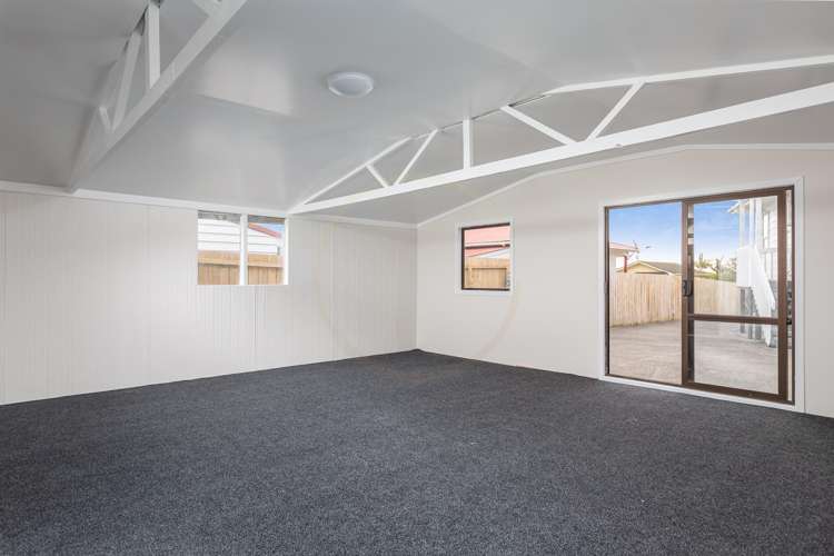 15 Ravenna Way Clover Park_6