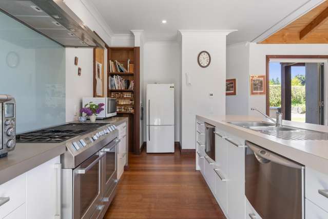 2/154 Mapara Road Acacia Bay_2