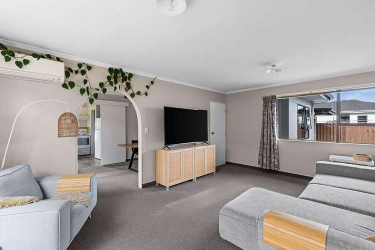 19a Menin Road Onekawa_6