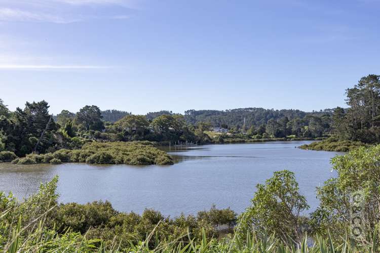 77a Pohutukawa Parade Riverhead_32