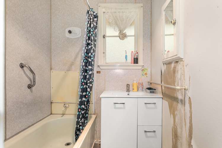 29 Brookland Road Western Heights_10