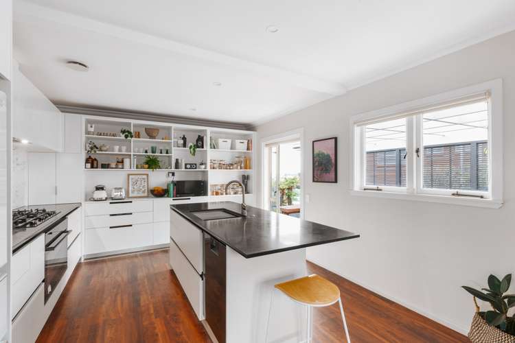 49 Smiths Road Matua_13