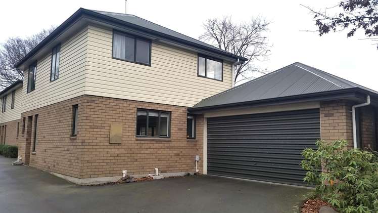1-31 Whiteleigh Avenue_0
