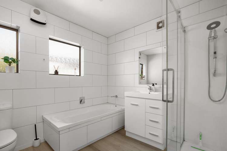 4 Lanes Road Alexandra_9