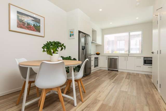 6 Landing Path Drive Hobsonville_2