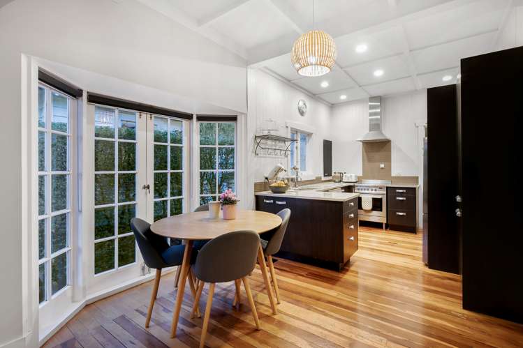 8 Challinor Crescent Mount Albert_20