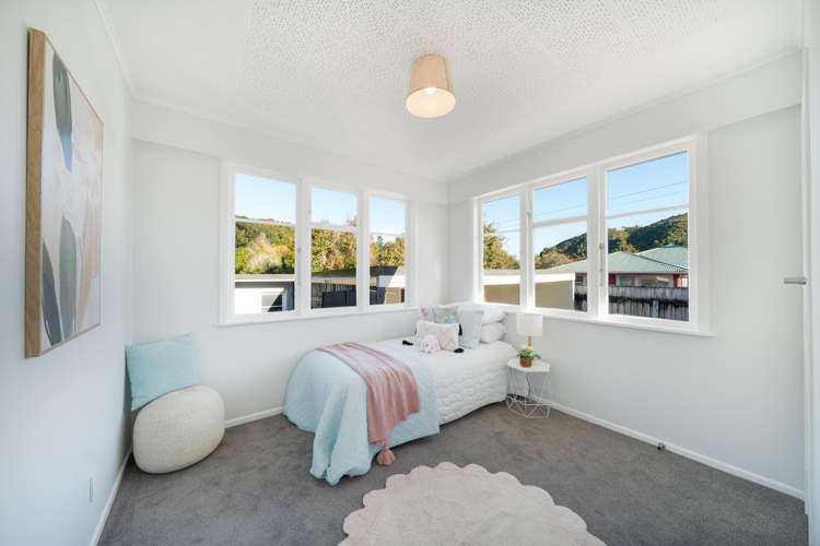 670 Main Road North Te Marua_13