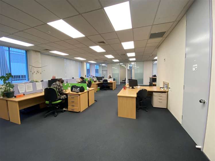 GB at 18 Rostrevor Street Hamilton Central_6