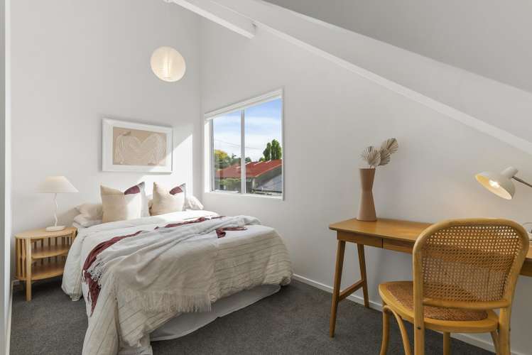 2/68 Matipo Road Mairangi Bay_9