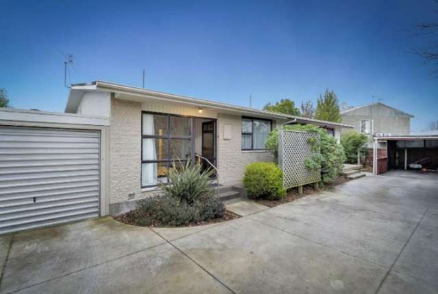 Two bedroom unit in St Albans/Merivale
