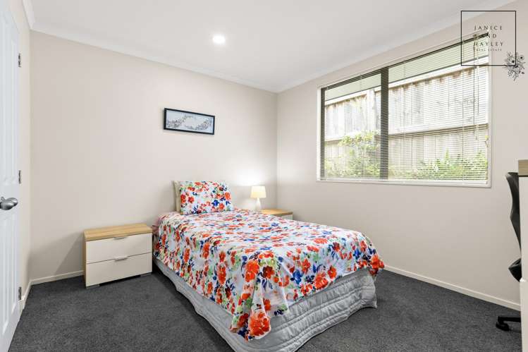 144 Charles Prevost Drive The Gardens_10