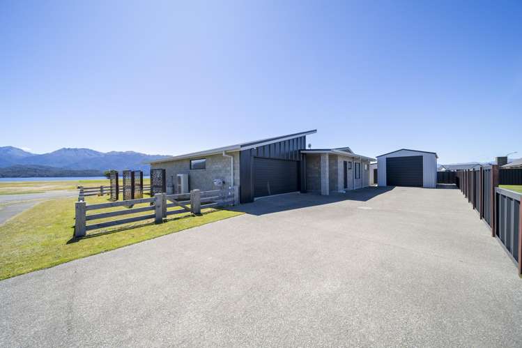 64 Rodeo Drive Te Anau_25