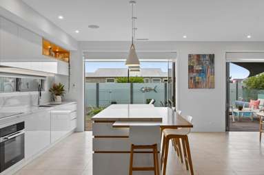 64 Sandhurst Drive_2