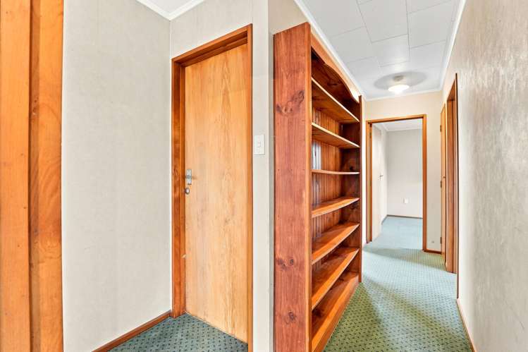 258 Valley Road Papatawa_10