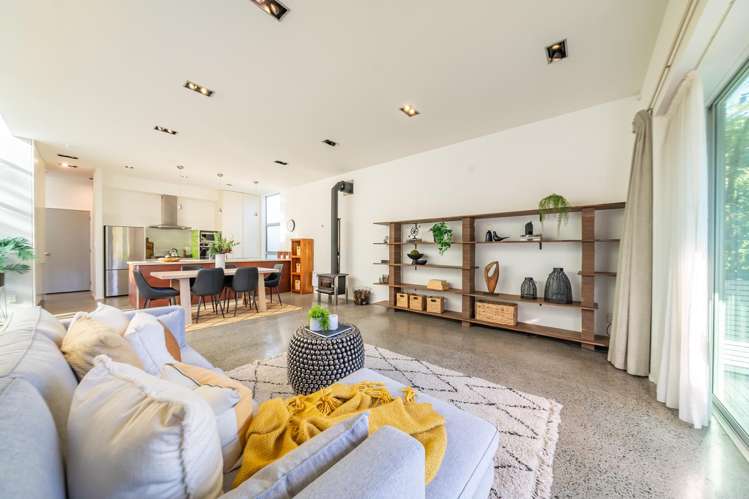 47 Korokoro Road Korokoro_11