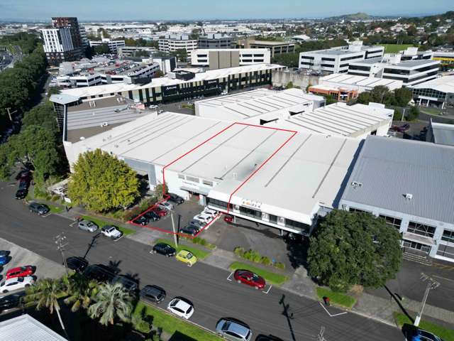 ROAD FRONT WAREHOUSE PREMISES
