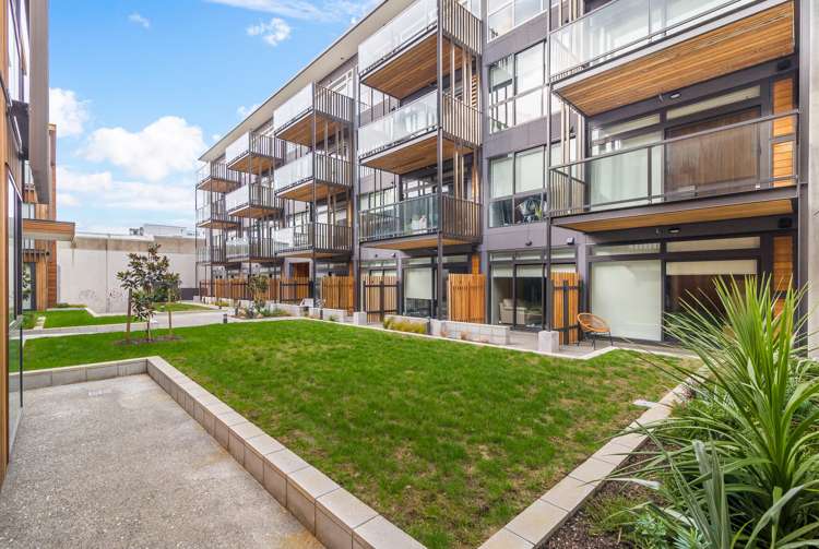 207/41 Hopper Street Mount Cook_9