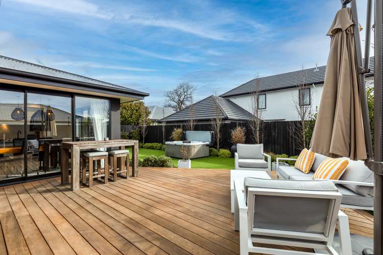 589 Madras Street Saint Albans_21