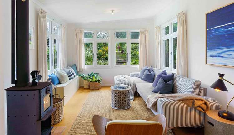 42 Field Way Waikanae Beach_6