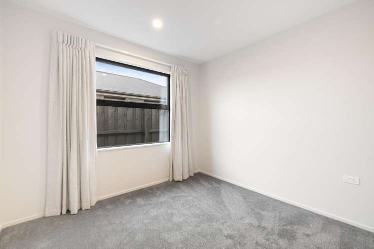 11 Dodd Road 11103_5