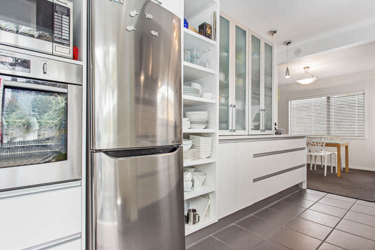 2/66 Alford Street Waterview_1