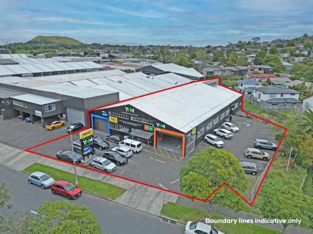 LARGE ST JOHNS WAREHOUSE + YARD