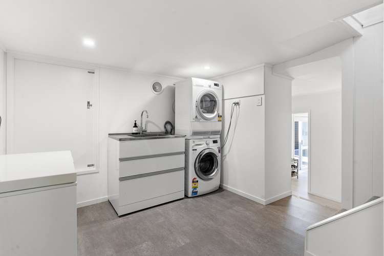 15 Sunkist Bay Road Beachlands_23