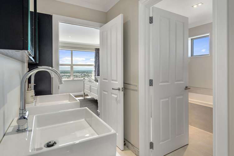 3 Roystone Way Huntsbury_22