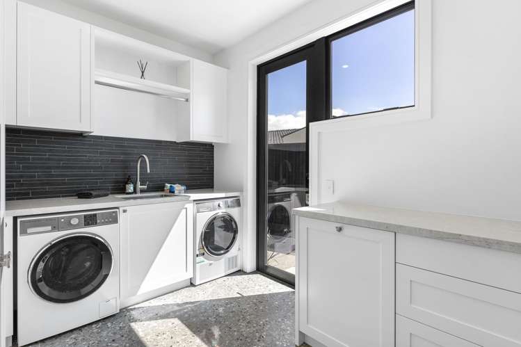 76 Bramley Drive Farm Cove_41